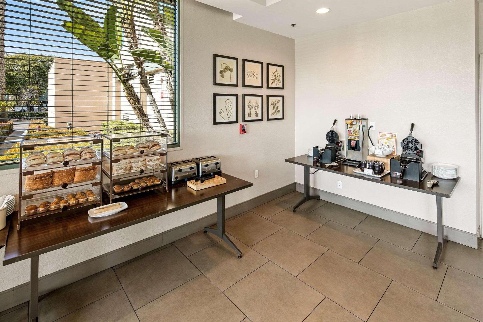 Country Inn & Suites By Radisson, San Diego North, Ca Екстериор снимка