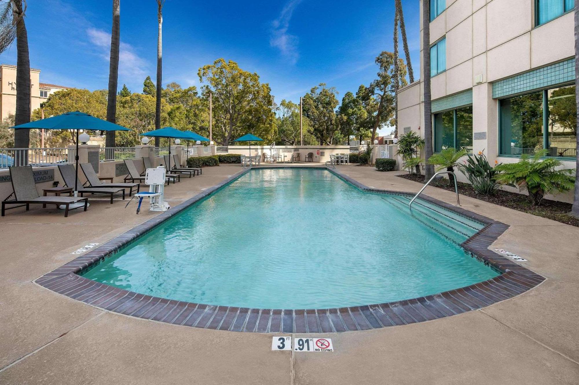 Country Inn & Suites By Radisson, San Diego North, Ca Екстериор снимка